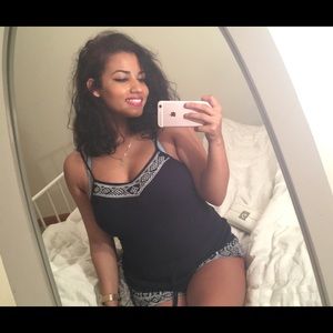 Meet your Posher, Zayda