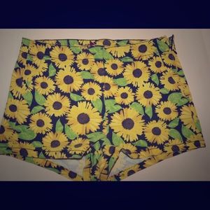 H&M Sunflower shorts size 10