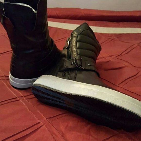 Kurt Geiger "Black Ashton" Flat Biker Boot. - Picture 3 of 4