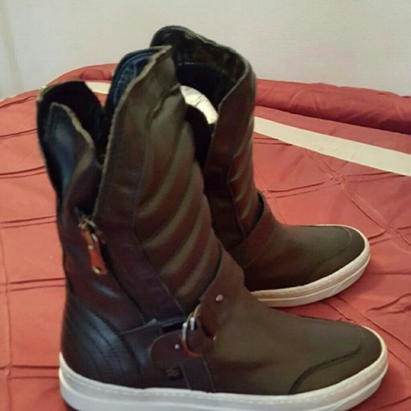 Kurt Geiger "Black Ashton" Flat Biker Boot. - Picture 4 of 4