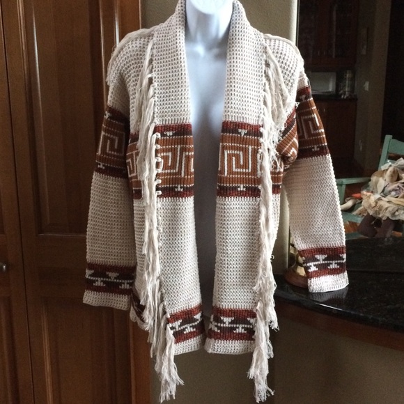 🍃💕NWT Boho Breeze Fringe Cardigan - Picture 5 of 5