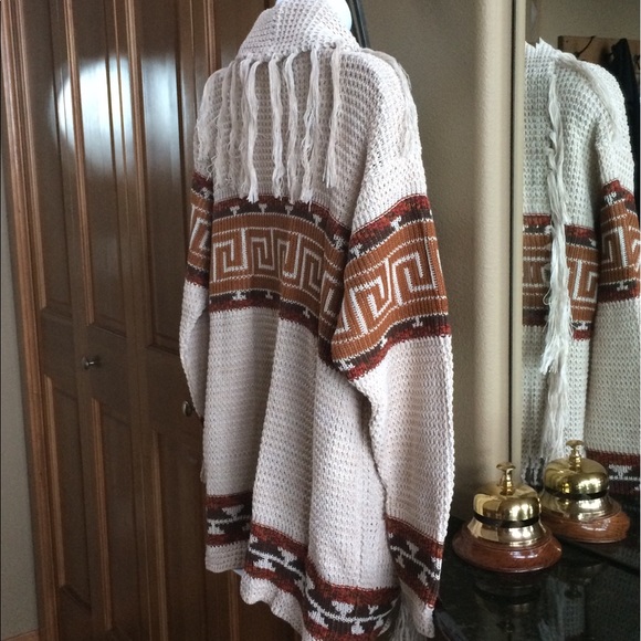 🍃💕NWT Boho Breeze Fringe Cardigan - Picture 4 of 5