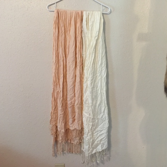 Peach and off-white scarves!