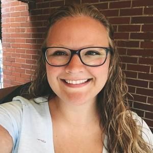 Meet your Posher, Kelly