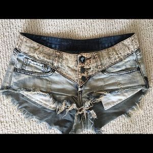 One Teaspoon Banditas shorts