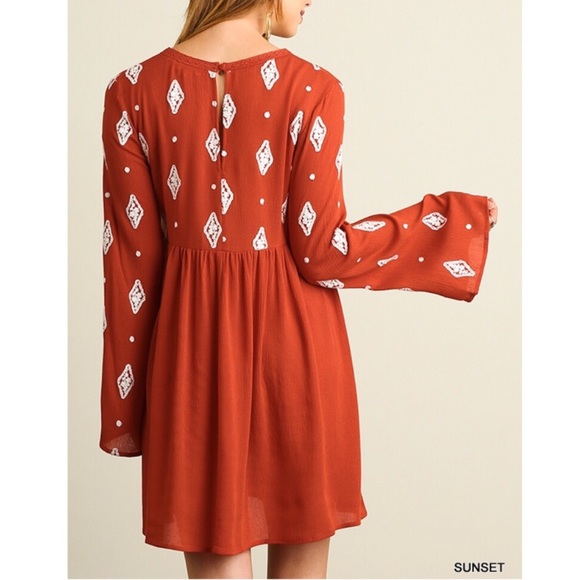 ❗️LAST❗️ V neck peasant dress with embroidery - Picture 2 of 4