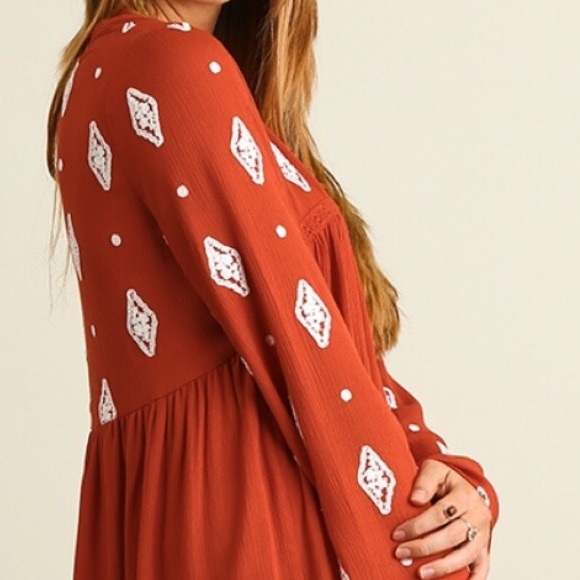 ❗️LAST❗️ V neck peasant dress with embroidery - Picture 3 of 4