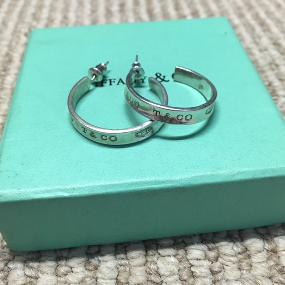 Tiffanys 1837 hoops
