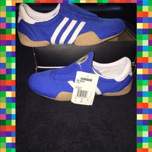 ✨NWT Adidas Mei Mesh Sneaker