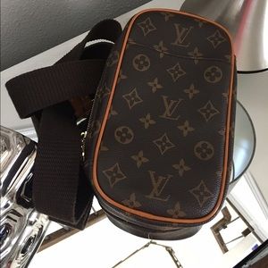 Louis Vuitton Unisex Pochette Gange