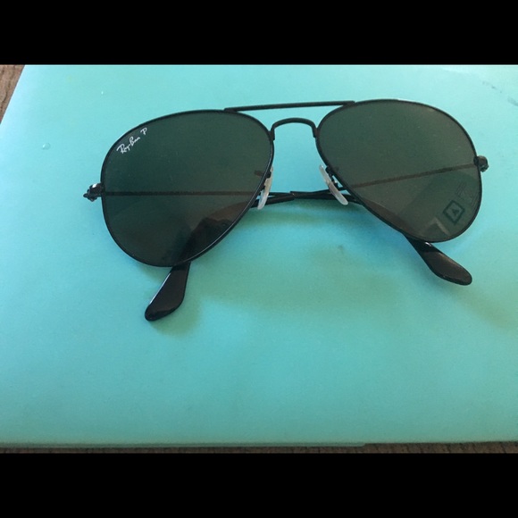 All black polarized ray ban aviator.