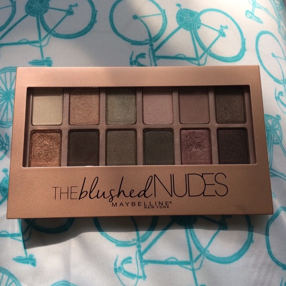 Maybelline The Blushed Nudes