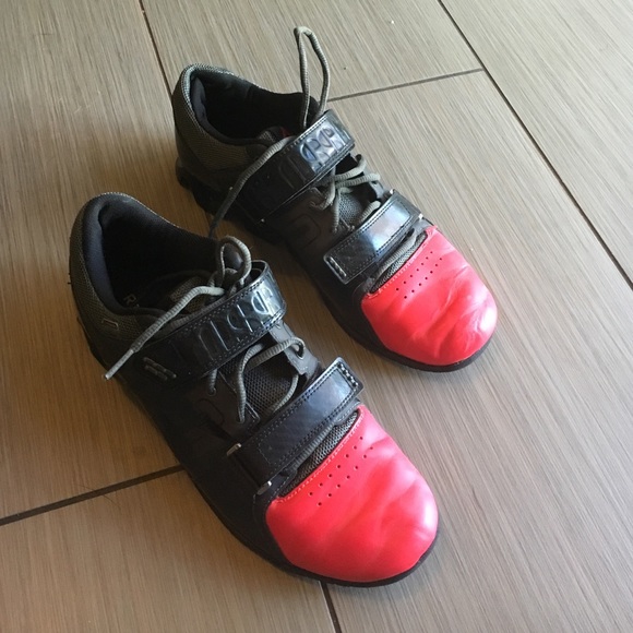 Reebok men's lifters