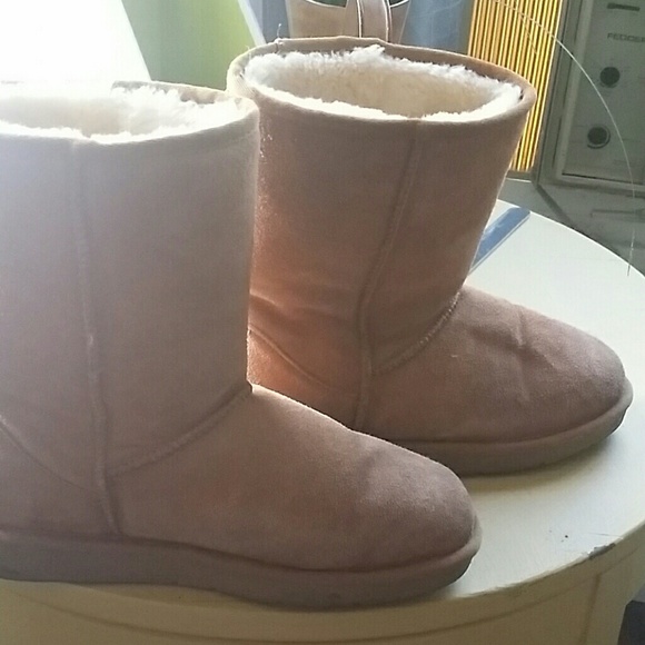 how to clean ugg boots inside and out how to clean ugg boots inside and out