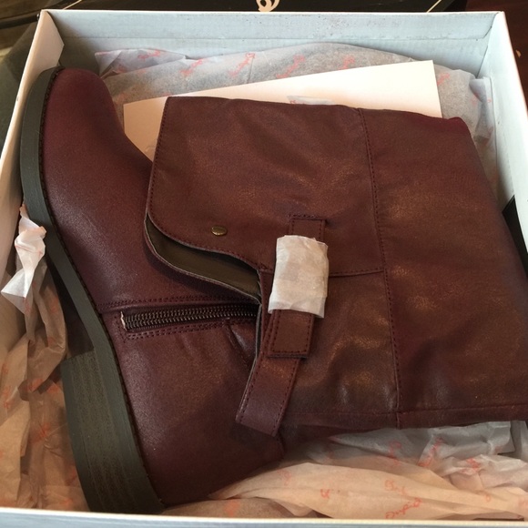 Burgundy Riding Boots - Picture 2 of 4
