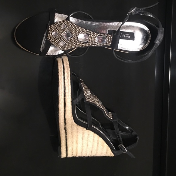 NWOT White House Black Market Wedge Sandlas