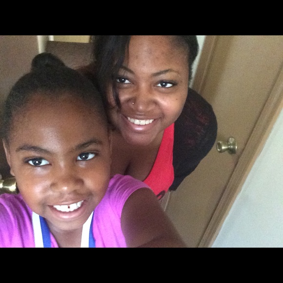 Meet your Posher, Andria - Picture 1 of 1