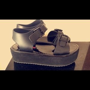 Matte black creeper sandals