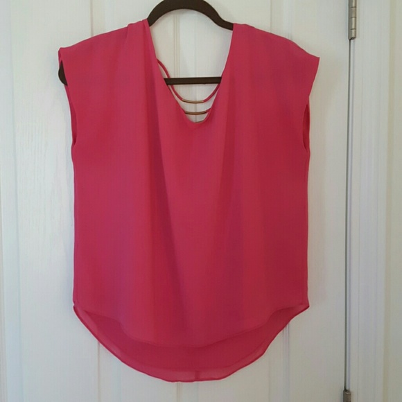 V-Back with Gold Accent Pink Blouse - Picture 2 of 2