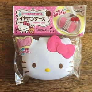 Hello Kitty Earphone Case