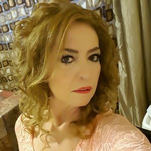 Meet your Posher, Noemi