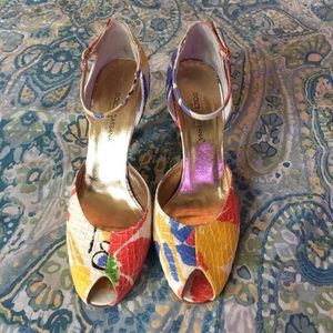 100% Authentic Dolce & Gabbana Peep Toe Pumps