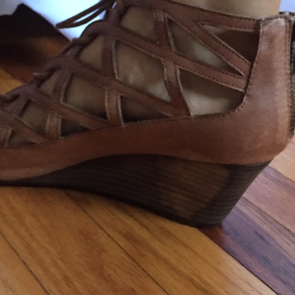 Steve Madden wedges size 8