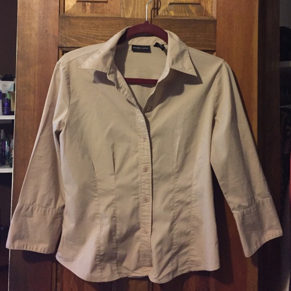 New York & Company Tops - New York & Company Tan Button Down Shirt New York & Company Tops - New York & Company Tan Button Down Shirt