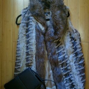 Faux fur brown vest (size large)