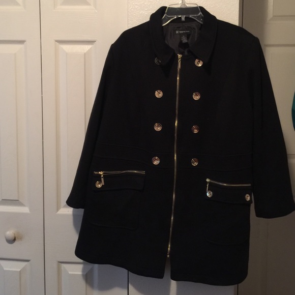 Cute black pea coat!!