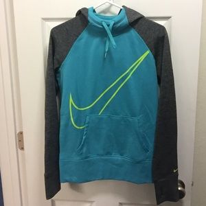 Nike therma fit hoodie