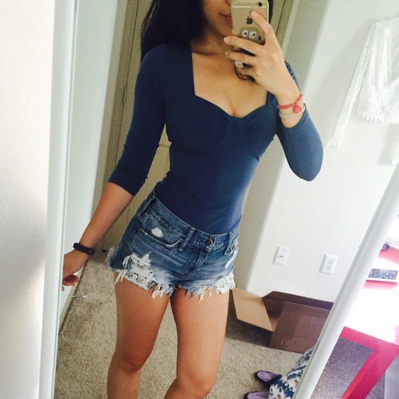 ❌Sold❌Victoria's Secret Seamless Top - Picture 4 of 4