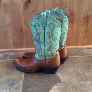 Ariat cowboy boots