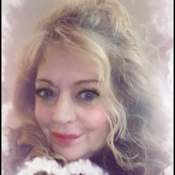 Meet your Posher, Rhonda - Picture 6 of 8