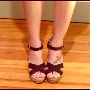 TOMS Wedge Sandals. Very comfortable! Size 7.5