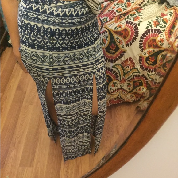 Forever 21 tribal maxi skirt