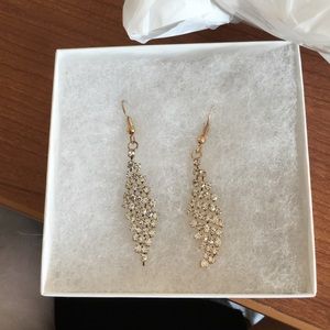 Evening wear earrings