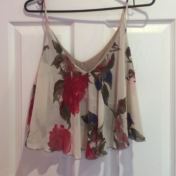 Crop top with Roses - Picture 3 of 3