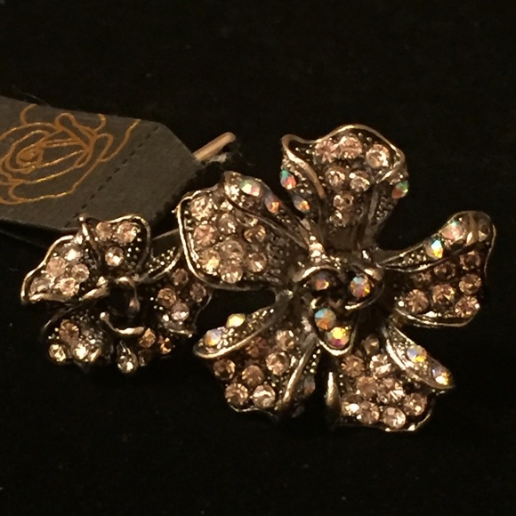 Flower ring - Picture 2 of 4