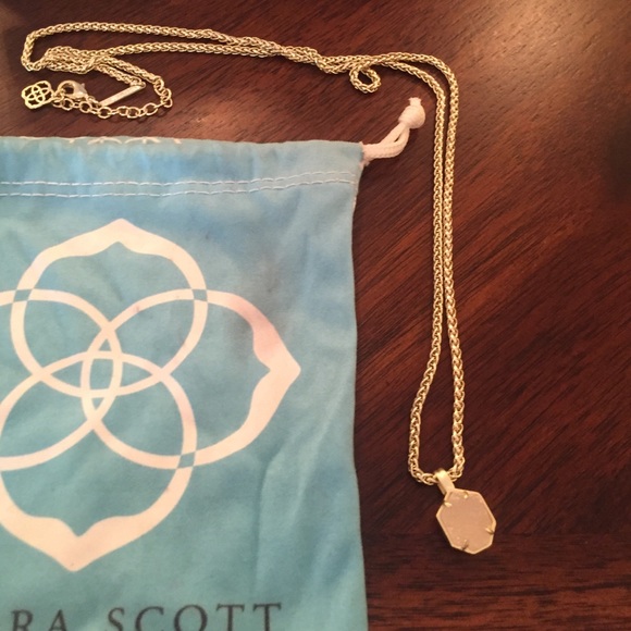 Long Kendra Scott necklace