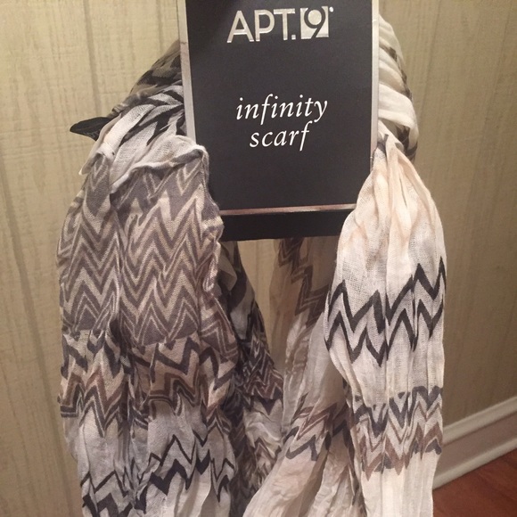 Apt  9 infinity scarf with tags - Picture 2 of 2