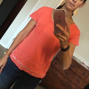 Kohls LC top with lace detail