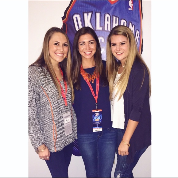 Sweater - Picture 2 of 3