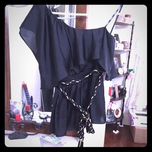 XOXO One shoulder top