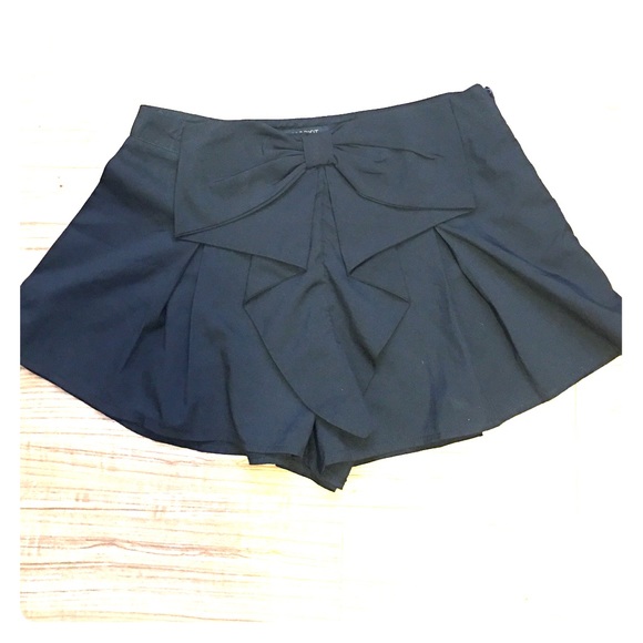 Bow shorts