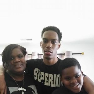 Meet your Posher, Aquanda