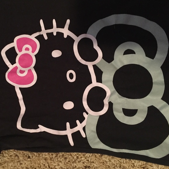 Hello Kitty Tee - Picture 3 of 4