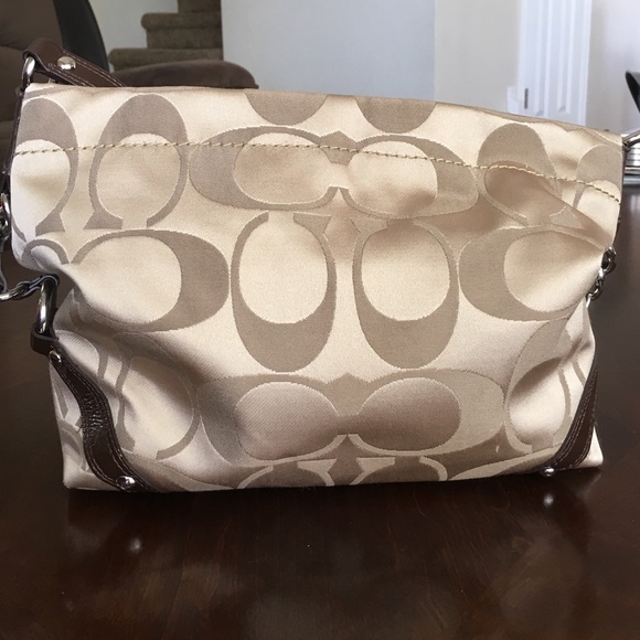 Coach purse - Picture 2 of 5