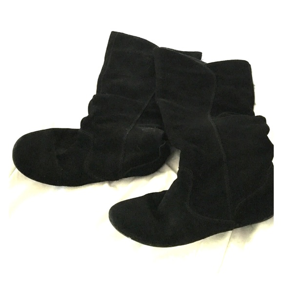 Black suede boots