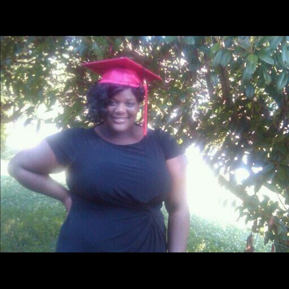 Classy little black dress!! - Picture 3 of 4